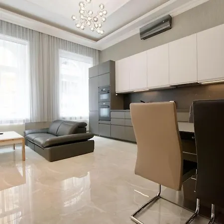 Premium By Hi5 - 2 Bedroom In The Center * Budapeszt